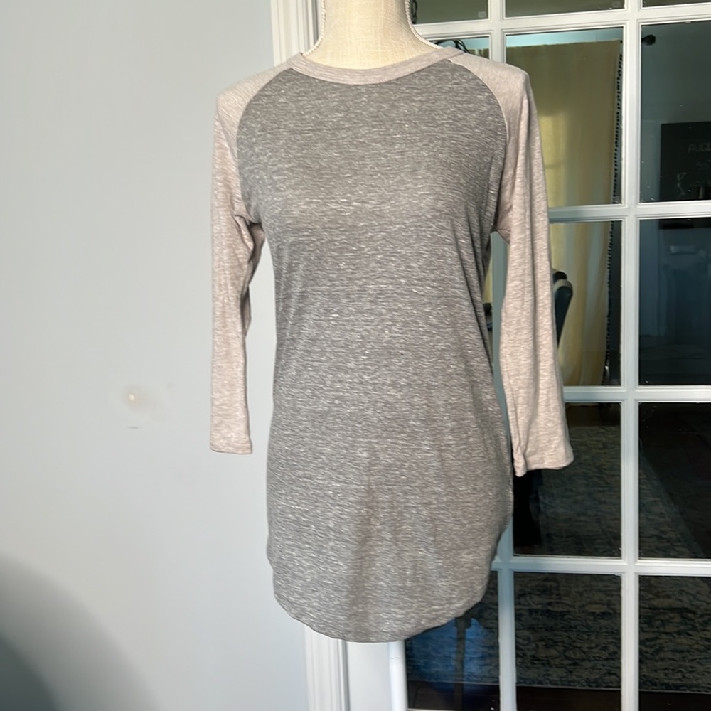 LULAROE long sleeve baseball tee, grey, size XS - Picture 2 of 6